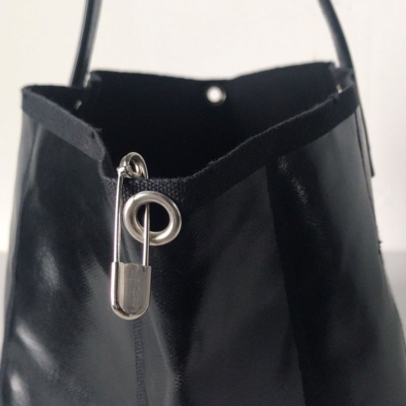 how to live ハウトゥリブ ダイスバッグ キャンバス／レザーハンドル