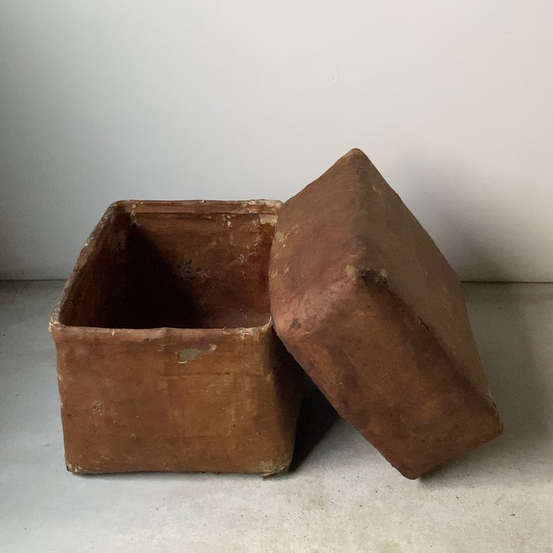 一閑張り 丸みを帯びた四角い蓋付きの箱 古い紙貼りの箱 竹編み 一閑張り 丸みを帯びた四角い蓋付きの箱 古い紙貼りの箱 竹編み