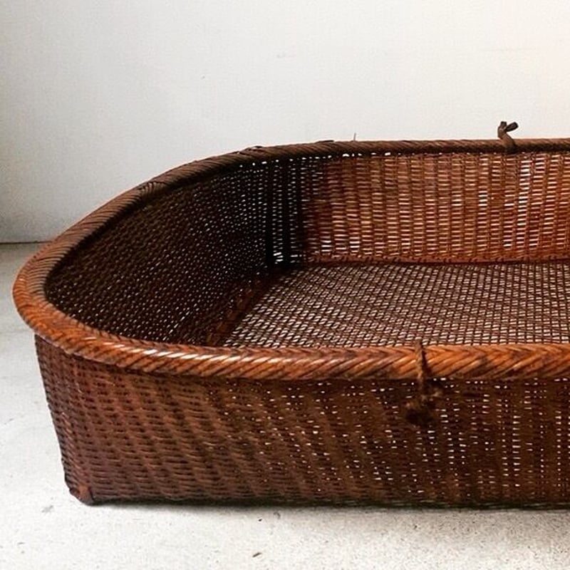 明治期 古い竹編みの平籠 正方形円状 大笊 ザルカゴ トロトロ