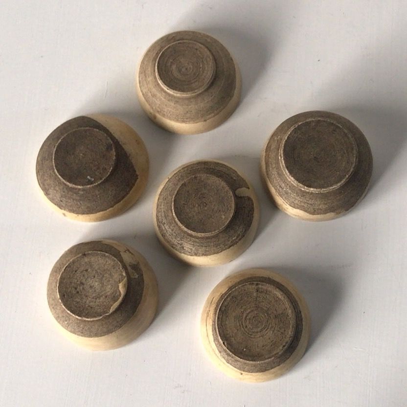 古い豆皿 6客まとめて 骨董 雑器 民藝・手塩皿 醤油皿 油皿 古い豆皿 6客まとめて 骨董 雑器 民藝・手塩皿 醤油皿 油皿