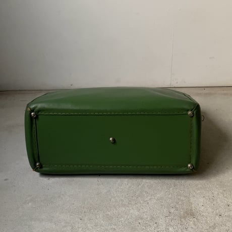ヴィンテージ レザーバッグ  50s60s 当時物レザートート 革鞄 グリーンレザー ファスナーオープン カギあり インナーシミ外装美品範疇