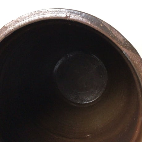 古い水瓶  民藝壺 ・甕 (高さ約42cm幅約35cm)   メダカ鉢  睡蓮  ハス 水栽培 ガーデニング ビオトープ 水中昆虫 飼育器　無傷完品