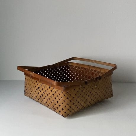 古い竹編の籠  四角い茶籠  幅約29cm  2ハンドルヴィンテージバスケット 日本のかご 茶器入れ 古籠