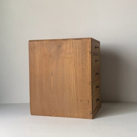 古い楢無垢材の小引き出し 5杯 ダイヤ型金属摘み 無塗装 ナチュラル木肌 ジャパンヴィンテージ