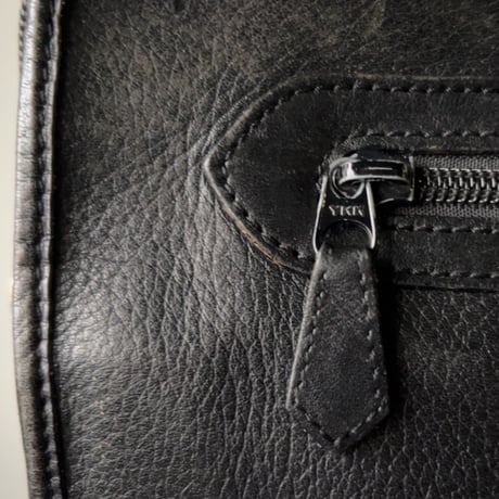Burberrys バーバリーズ  クラッチバッグ  ブラックレザー インナーはノバチェック仕立  オールドバーバリー ヴィンテージバーバリー セカンドバッグ エンボスロゴ 中古良品