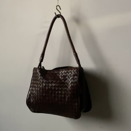 BOTTEGA VENETA ボッテガヴェネタ イントレチャート ハンドバッグ ワンショルダーバッグ レザー 焦げ茶 ブラウン レディース 中古品