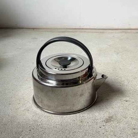 wonder chef ワンダーシェフ  フラッツケトル 2.5L  ステンレス製 フラットデザイン 80sデザイン  ステンレスケトル  ユーズドキッチンツール 良品