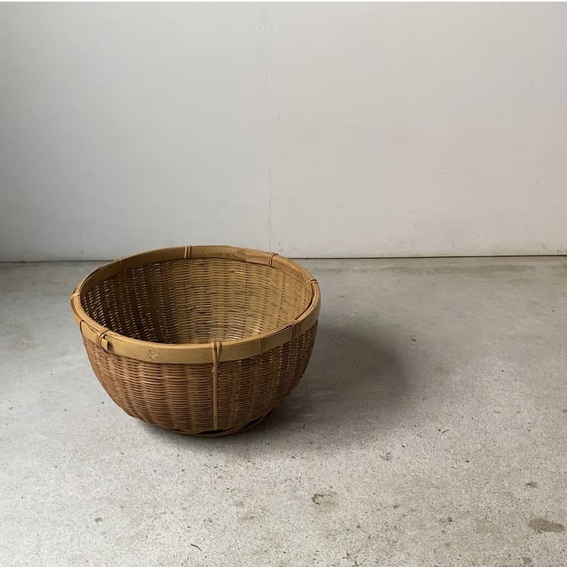 古い竹編みの飯籠 めしかご 水切り籠 野菜籠 幅約34cm 目飛び無く