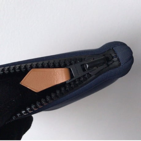 HERMES エルメス ネオバン PM フラットポーチ ネイビー/ブラック金具 ロゴ入りコスメポーチ 化粧ポーチ 小物入れ インバッグ 中古美品