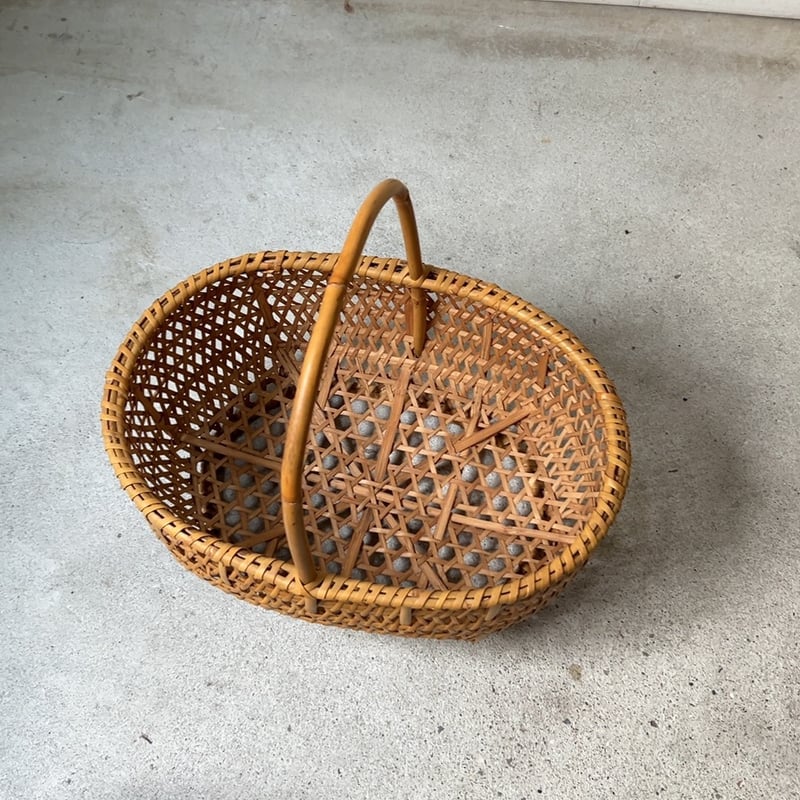 昭和レトロ 竹（外皮使用）編み籠 昭和レトロ 竹（外皮使用）編み籠