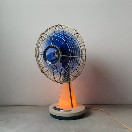 Toshiba 東芝  東京芝浦電気  ヴィンテージ扇風機 ランプ付き 一体型ライト 近未来デザイン 1960s タワー型ランプ レトロ家電 希少 幻の逸品 稼働品 良品　A(ホワイト)