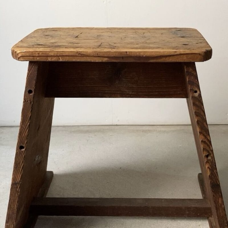 昭和期 長方形座面の台形スツール 杉無垢材/ラワン無垢材 大工木工 木