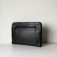 Burberrys バーバリーズ  クラッチバッグ  ブラックレザー インナーはノバチェック仕立  オールドバーバリー ヴィンテージバーバリー セカンドバッグ エンボスロゴ 中古良品