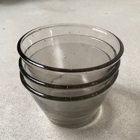 ヴィンテージ ガラス器 昭和初期 グレーベース ゆらゆら 気泡 硝子 デザート器 かき氷器 小鉢 古い器 モダンデザイン 完品  ３点セット4500円