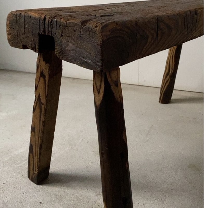 アンティーク クラフトベンチ ゴツい古材が貫禄の佇まいの古いベンチ