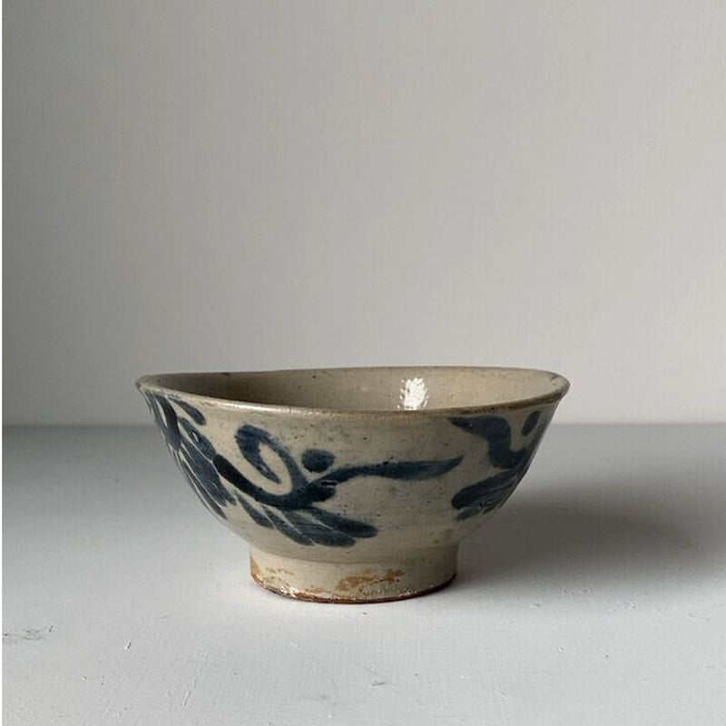 C 古琉球 やちむん 4.5寸マカイ 古作 登窯 花唐草 呉須色 沖縄 焼物