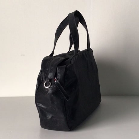 how to live    ハウトゥリブ   シャークスキン  ミニボストン  バッグ   ブラック  中古品  メンテナンス済み  日本製