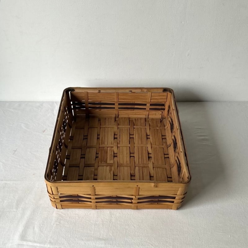 竹の平籠 バイカラーひしぎ編み 古作工芸品 竹工芸 手仕事 中型道具箱