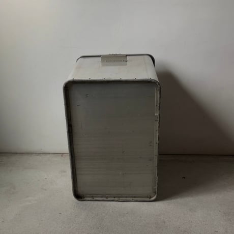 古いアルミコンテナ ストックケース ヴィンテージボックス アルミ箱 道具箱  完品