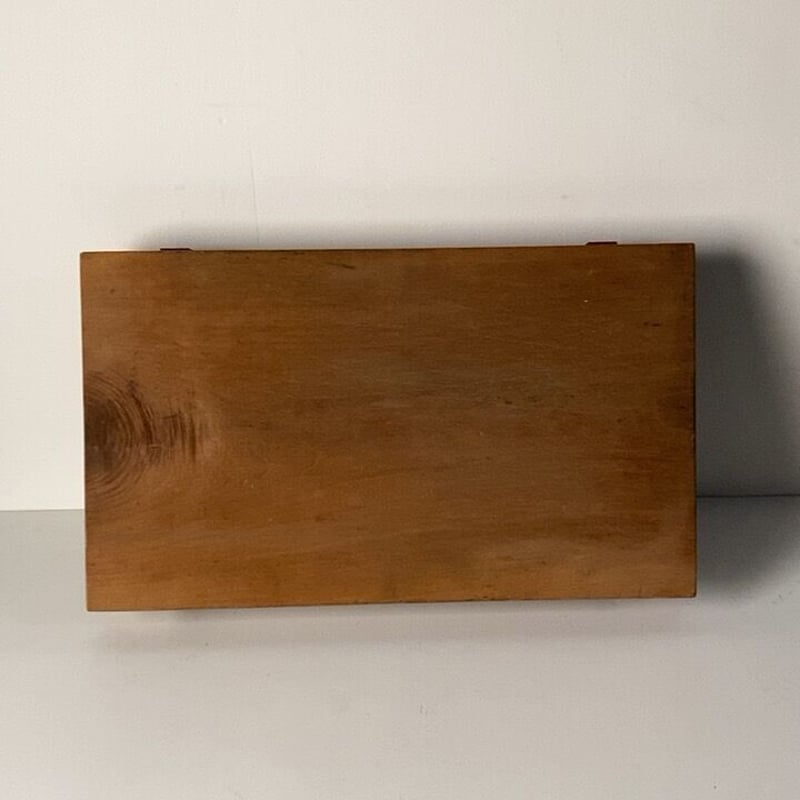 巨大　骨董　特大木製まな板 約60cm x 100cm 足付き　アンティーク 巨大 骨董 特大木製まな板 約60cm x 100cm 足付き アンティーク 【公式
