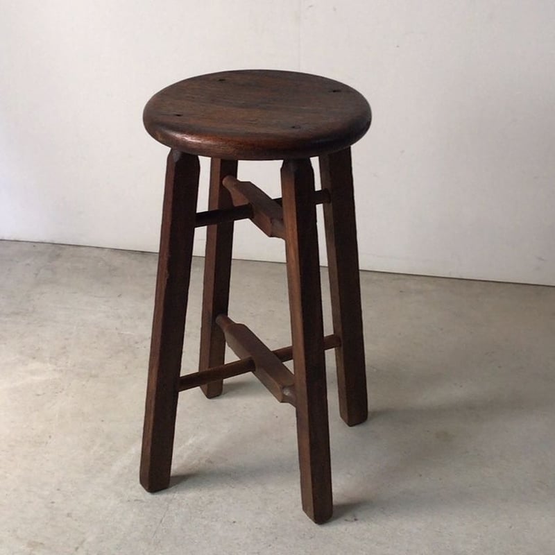 ⭐︎アンティーク　木製丸椅子 アンティーク丸椅子 木製スツール 木肌焦げ茶 | GobaTools