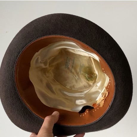 Borsalino ボルサリーノ  オールドボルサリーノ ヴィンテージハット 山高帽 中折れ帽 ソフト帽 ダークブラウン  ユニセックス実寸頭周約56.5cm ツバ短め グッドバランス