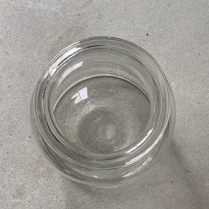 昭和中期物の美しい赤ガラスの吊るし円形花器 テーブルアクア USED品 昭和中期物の美しい赤ガラスの吊るし円形花器 テーブルアクア USED品