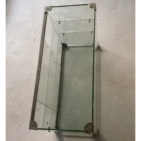 アンティーク 小型 ガラスショーケース  パンケース 時計ケース 枠無し コーナー金具 ヴィンテージ硝子ケース 陳列棚 店舗什器 引戸 青錆