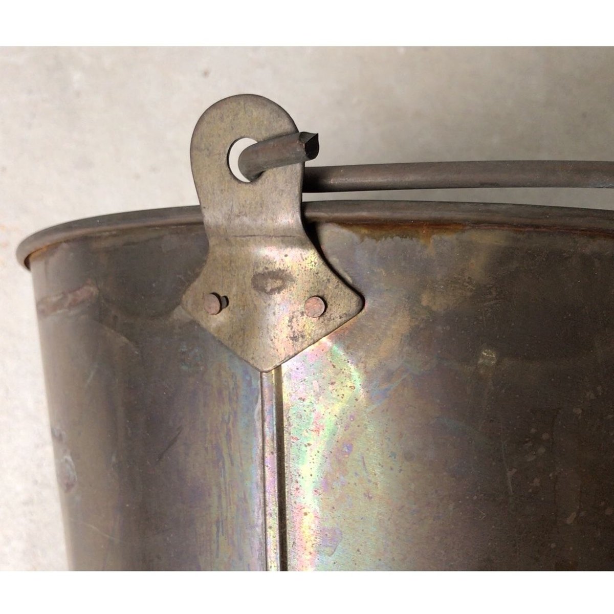 銅のバケツ？下げる持ち手と水を注ぐ持ち手付き 銅のバケツ？下げる持ち手と水を注ぐ持ち手付き