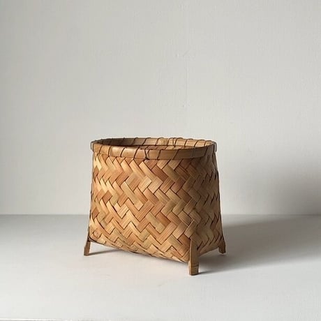 竹編みのヘラ立て お玉立て 幅約23cm ツールスタンド 足付き 天然素材 グッドコンディション