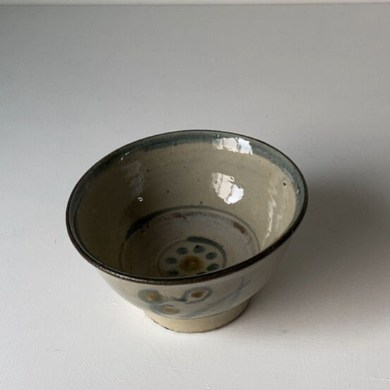 琉球 やちむん 4.5寸マカイ 古作 登窯 花草模様 昭和期 琉球 やちむん 4.5寸マカイ 古作 登窯 花草模様 昭和期