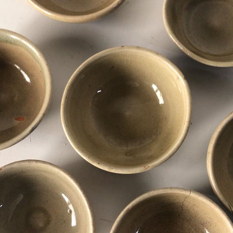 古い豆皿　7客まとめて　骨董 雑器 民藝・手塩皿 醤油皿 油皿 ピクルス皿 タレ皿 万能小皿 小鉢 古瀬戸 約7cm