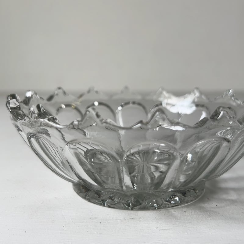 アンティーク プレスガラス デザート深皿 直径約12.5cm 小鉢 レース
