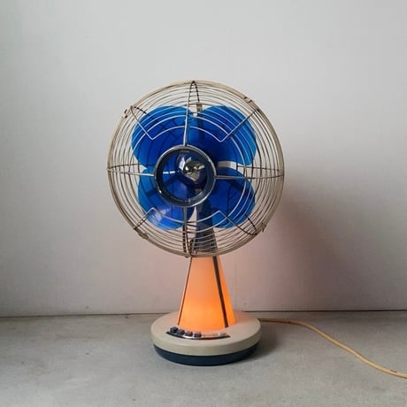 Toshiba 東芝  東京芝浦電気  ヴィンテージ扇風機 ランプ付き 一体型ライト 近未来デザイン 1960s タワー型ランプ レトロ家電 希少 幻の逸品 稼働品 良品　A(ホワイト)