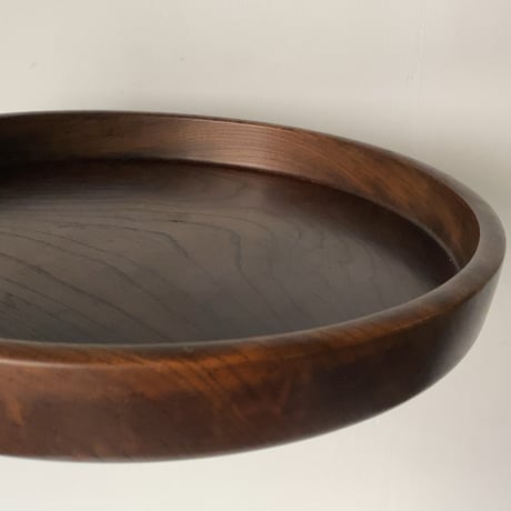 欅 くり抜き盆 木製トレー 大きめサイズ 36.5cm お盆 木工品 黒ヤケ美木目 工芸品 民藝 茶道具 番茶 煎茶 丸盆