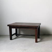 1953年 昭和28年 戦後すぐの古く小さい座卓  ローテーブル 文机 花台 飾り台 黒ヤケ 無垢材 一枚天板 グッドエイジング