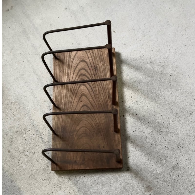 欅無垢材の古い卓上本立て 鉄仕切りと木で出来たブックスタンド 戦前