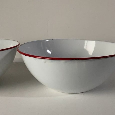 ヴィンテージ ホーローボウル  28cm 2個セット 白/赤 60s  デッドストック 主婦の店購入品
