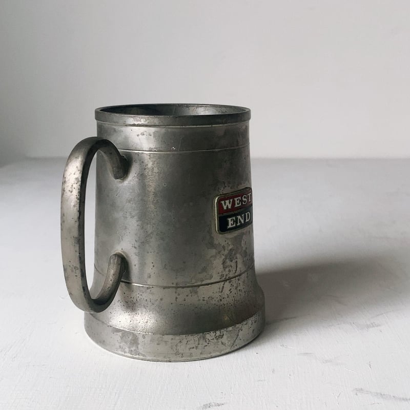 陶器（手作り)銀座ピルゼンのビアマグエンブレム付きジョッキ（２個セット) 陶器手作り銀座ピルゼンのビアマグエンブレム付きジョッキ（2個