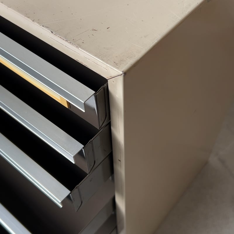 LION ライオン 4010-B4 ラージスチールレターケース 10杯小引き出し