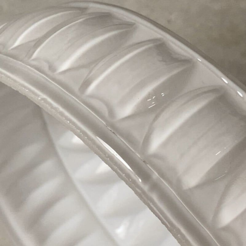 大正〜昭和期 乳白ガラス 樽紋様 プレスガラス 20cm