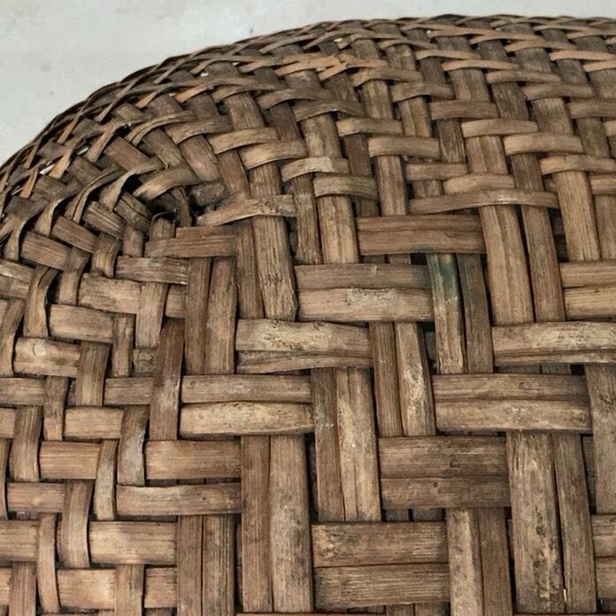 アンティーク大籠 48cm 竹材 山路編みと網代編みで構成された大きな古