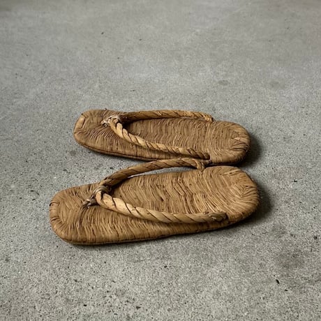 竹皮草履（たけかわぞうり）未使用品  日本の伝統的な履物 わらじ せった ぞうり サンダル 竹工芸  在庫9点