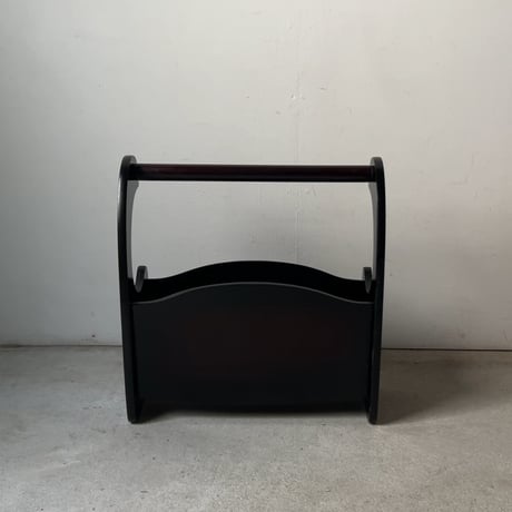 FUJI FURNITURE 富士ファニチア ヴィンテージマガジンラック ワンハンドル波型 グラデーションカラー 木製本立て 木製雑誌入れ 木工家具 70s 古作 良品