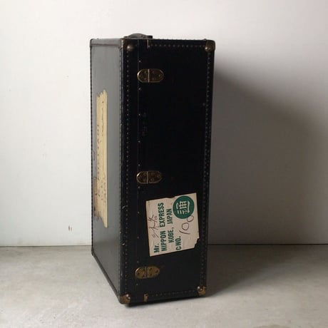 OSHKOSH TRUNKS inc (オシュコシュ社製 )  大型ヴィンテージトランク  ブラック 真鍮金具  made in New England  アメリカ製
