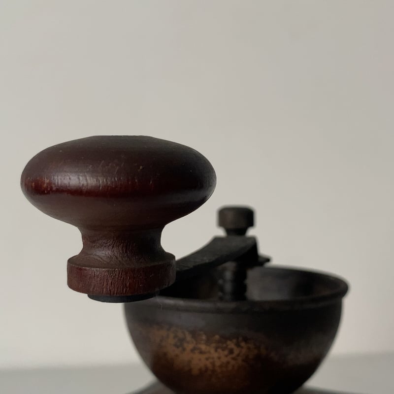 ヴィンテージ コーヒーミル 手動 木製ミル 黒ヤケ クラシックデザイン