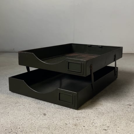 カカシ ヴィンテージ スチール製2段トレー 書類トレー 書類ケース ミリタリーグリーン ダークグリーン 鉄のトレー アンティーク文具 ジャパンヴィンテージ 良品