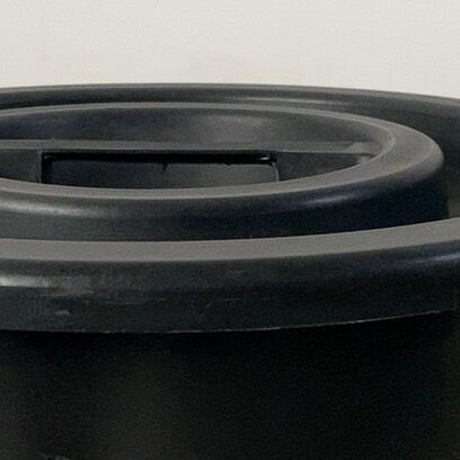 FOB COOP フォブコープ 取り扱い品 Plastime社製 蓋付大きいポリバケツ 50L made in italy イタリア製ダストボックス 黒 ノワール 中古美品　※グラス2客プレゼント付