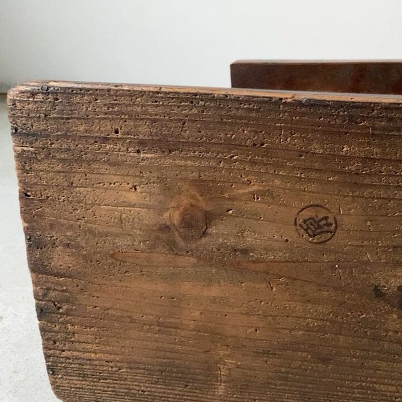 昭和初期 木製丸穴 古い踏台 天板ブナ材+台は杉材 黒ヤケし