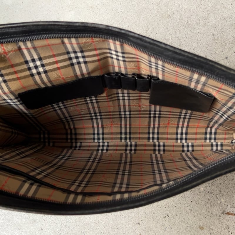 BURBERRYS クラッチバッグ 本革 黒×ノバチェック シャドーホース 極美品✨️BURBERRY ノバチェック シャドーホース シボ革